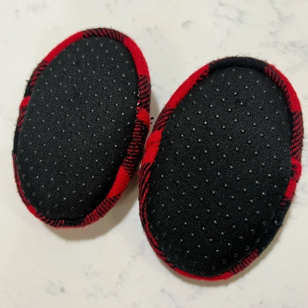 Plaid Baby Moccasins - Red and Black